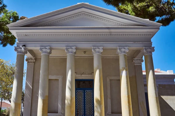 Facade Classicist Building Greek Island Rhodes — Stock Photo, Image