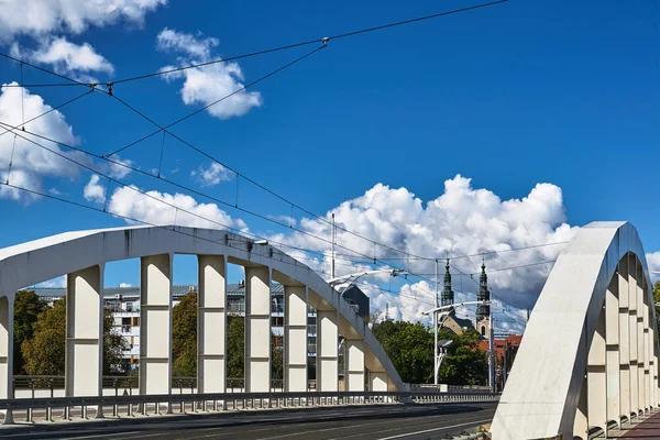 Stahlkonstruktion Der Brücke Und Der Türme Der Historischen Kirche Posen — Stockfoto