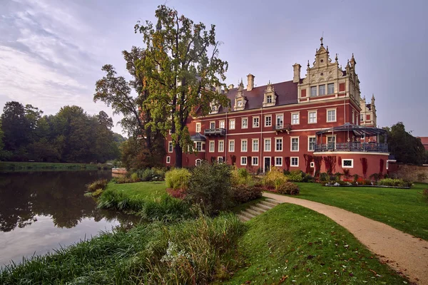 Gracht New Castle Het Park Muskauer Duitsland — Stockfoto