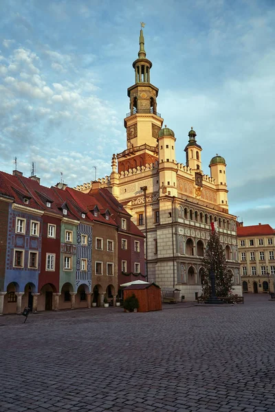 Renaissance Rathaus Und Weihnachtsdekoration Der Stadt Posen — Stockfoto