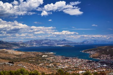 Kale ve Hırvatistan Trogir Şehri havadan görünümü