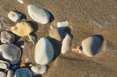 Taş ve çakıl plaj Korfu Yunan Adası