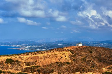 Girit Adası üstünde belgili tanımlık tepe üstünde Ortodoks Şapel