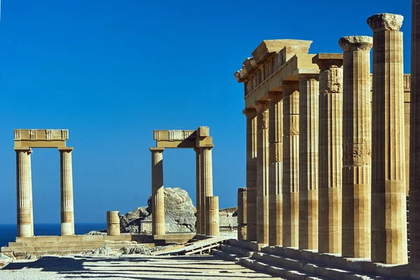 Kolumnerna Antika Tempel Den Staden Lindos Rhodos — Stockfoto