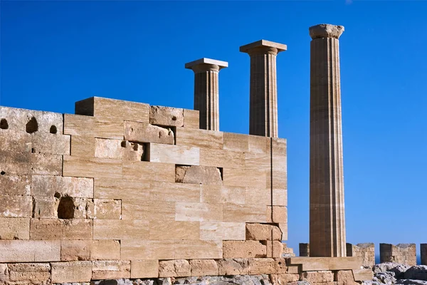 Ruinerna Ett Antikt Tempel Den Staden Lindos Rhodos — Stockfoto