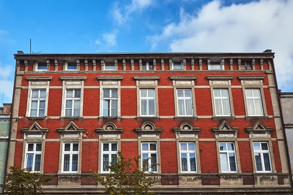 Das Historische Rote Backsteingebäude Der Stadt Gnesen — Stockfoto