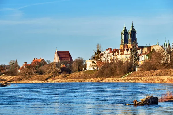Urbana Landskap Med Floden Warta Och Domkyrkans Torn Poznan — Stockfoto