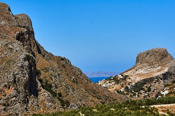 Rotsachtige Piek Olijfbomen Het Eiland Kreta Griekenland — Stockfoto