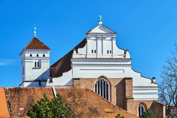 Фрагмент Колокольни Фасад Исторической Церкви Городе Познань — стоковое фото