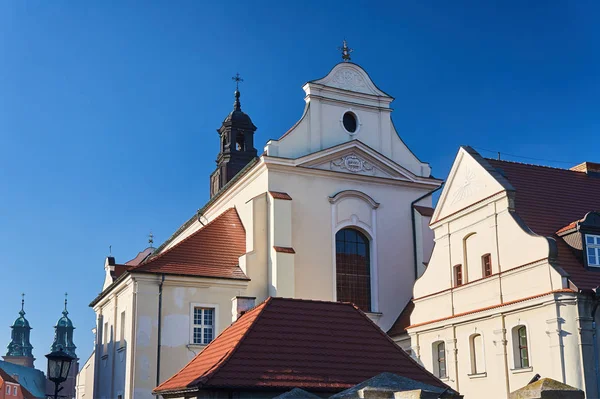 Den Barocka Kyrkan Med Ett Klocktorn Gniezno — Stockfoto