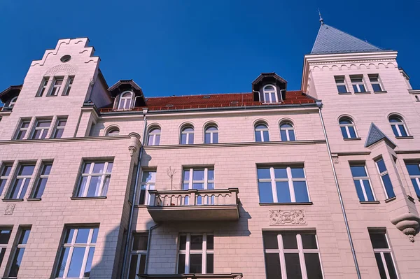 Torentje Gevel Art Nouveau Gebouw Poznan — Stockfoto