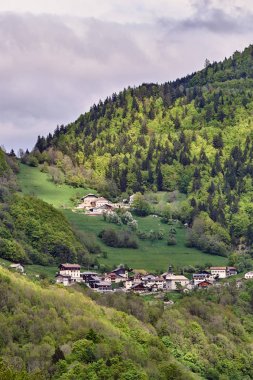 Fransızca Savoie Alpler'de dağlarında Köyü