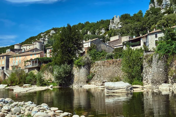 Middeleeuwse Stad Van Vogue Rivier Ardèche Frankrijk — Stockfoto