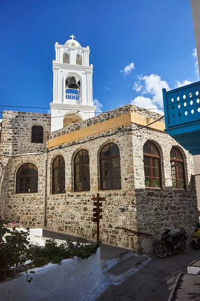 Igreja Ortodoxa Grega Com Campanário Ilha Nisiros — Fotografia de Stock