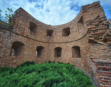 Poznan'da bir ortaçağ savunma duvarının parçası