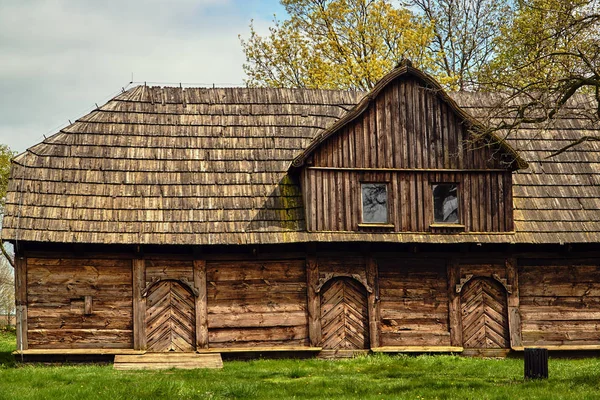 Wiejskich Tradycyjny Drewniany Dom Polsce — Zdjęcie stockowe
