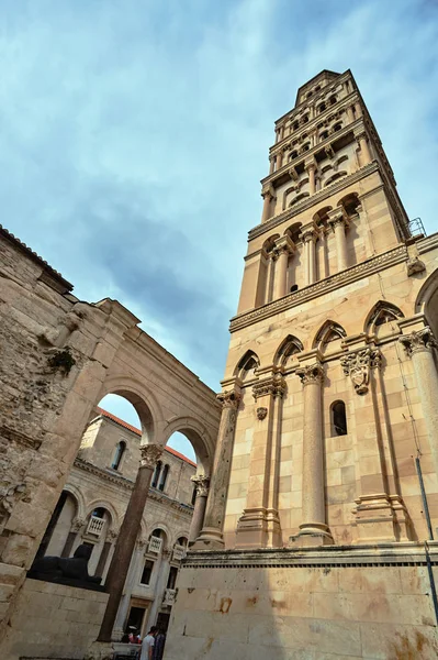 Campanario Catedral San Dujma Ciudad Split Croacia — Foto de Stock