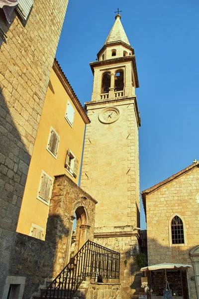 Campanario Entrada Iglesia Medieval Budva Montenegro — Foto de Stock