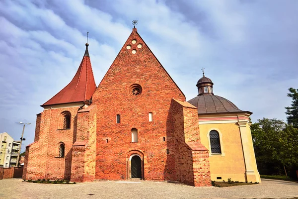 Historisk Romansk Kirke Johannesridderne Poznan – stockfoto