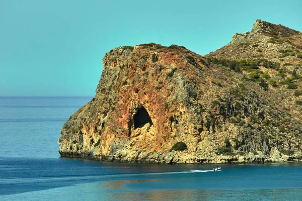 Isola Rocky Theodore Largo Della Costa Creta Grecia — Foto Stock