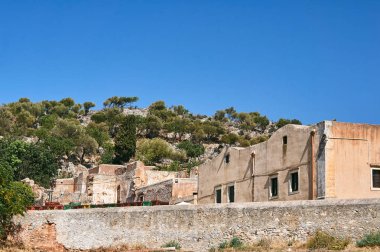 Yunanistan 'ın Girit adasındaki Ortodoks manastırı duvarları