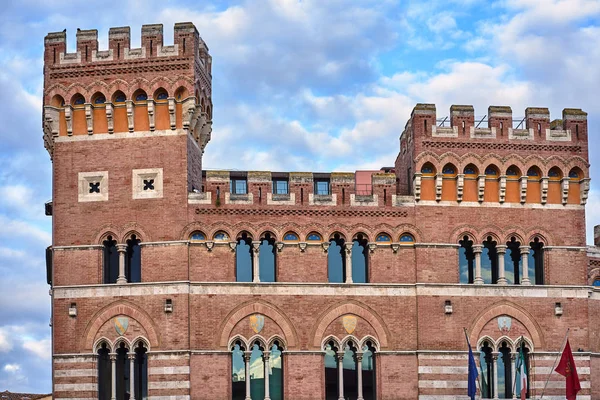 Toren Van Een Renaissance Bakstenen Gebouw Stad Grosseto Italië — Stockfoto