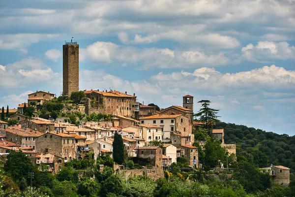 Tegel Medeltida Torn Och Klockstapel Staden Pereta Toscana — Stockfoto