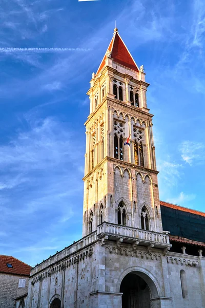 Torre Della Cattedrale Medievale Nella Città Trogir Croazia — Foto Stock