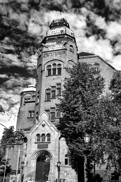 Историческое Здание Красного Кирпича Познани Черно Белое — стоковое фото
