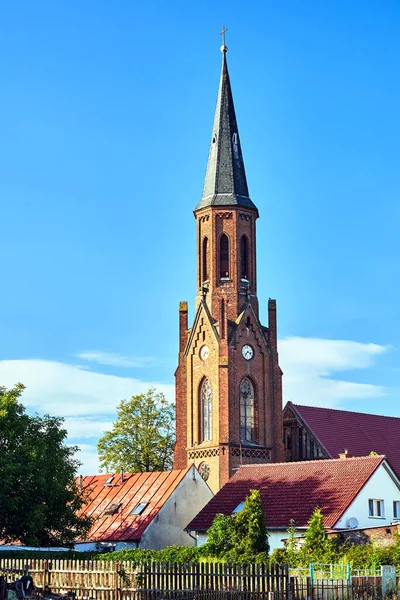 Tour Église Gothique Historique Brique Rouge Dans Ville Lubniewice Pologne — Photo