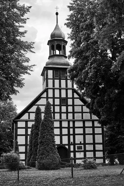 Historische Pfarrkirche Mit Glockenturm Dorf Gorzyca Polen Schwarz Weiß — Stockfoto