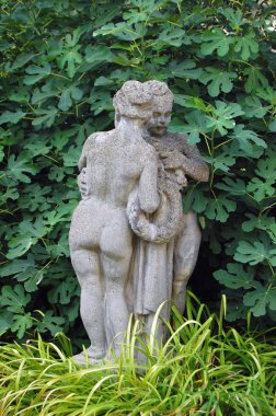 heykel yeşil yaprakları arka plan üzerinde Kapat