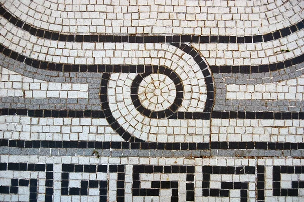 süsler ile binanın katında tek renkli mozaik  