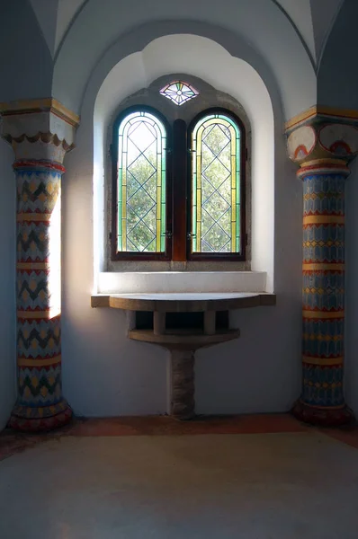 Luz Dia Através Janela Dentro Templo — Fotografia de Stock