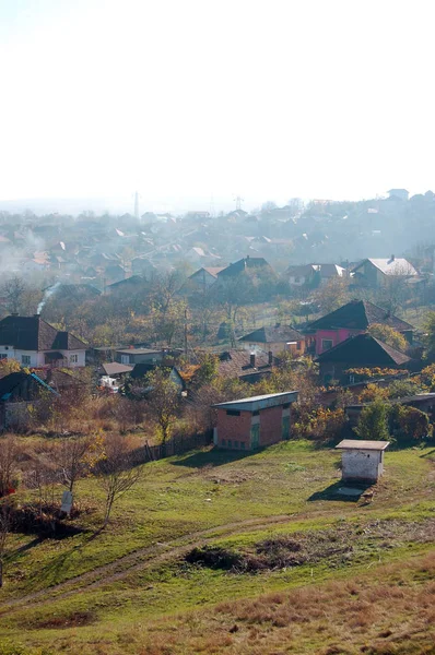 Vue Aérienne Vieille Ville Dans Pré Vert Sous Ciel Bleu — Photo