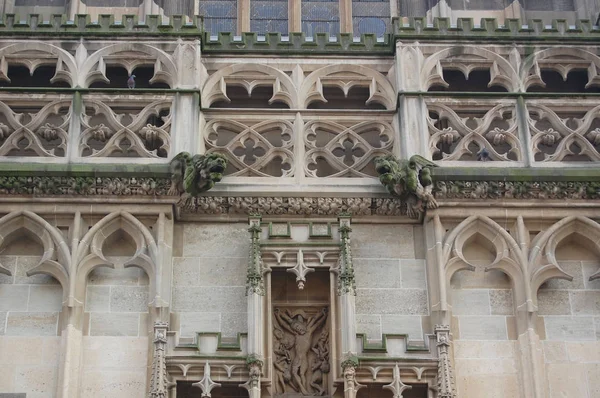 Zamknij Widok Kamienia Stara Zabytkowa Fasada Kościoła — Zdjęcie stockowe
