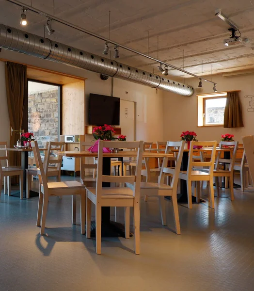 Restaurant Intérieur Avec Meubles Bois — Photo