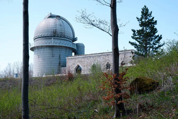 Astronomik Gözlemevi Hava Istasyonu — Stok fotoğraf