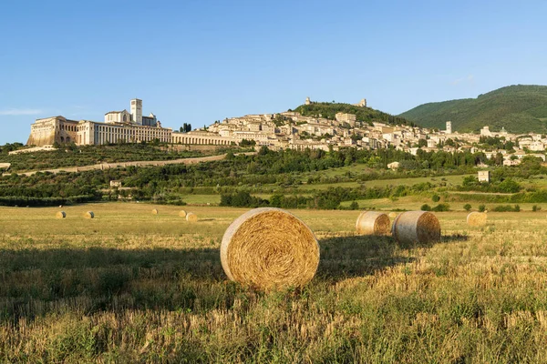 Famoso Assisi cidade velha panorama — Fotografia de Stock