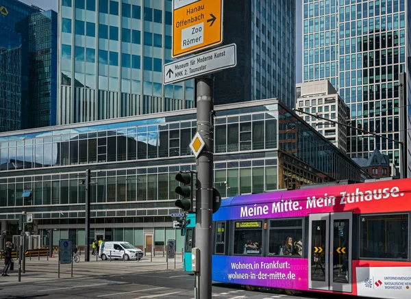 Tram Willy Brandt Platz Francoforte Sul Meno — Foto Stock