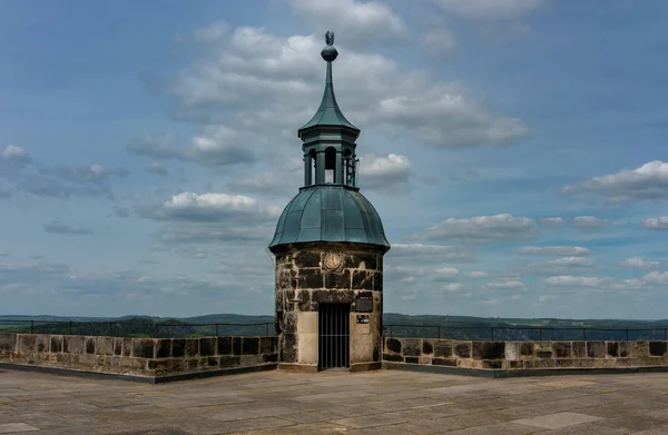 Burg Knigstein Con Torre Seiger Muralla Fortaleza — Foto de Stock