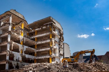 Bir ev merkezi Berlin yıkılması