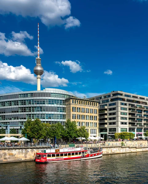 Wieży Telewizyjnej Centrum Berlina Pałacu Spree — Zdjęcie stockowe