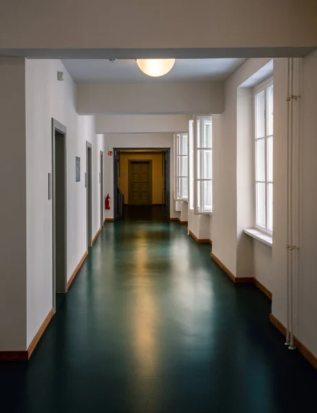 Lange Corridor Een Berlijnse Administratiegebouw — Stockfoto