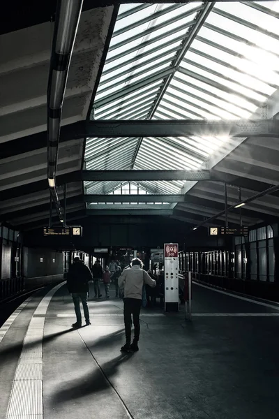 和你们在德国柏林的火车站 — 图库照片