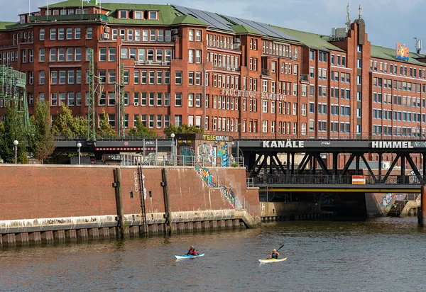 The fruchthof building in hamburg — Stock Photo, Image