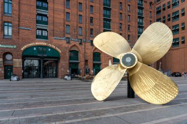 Hamburg'un Speicherstadt, Almanya'daki Denizcilik Müzesi'ne giriş