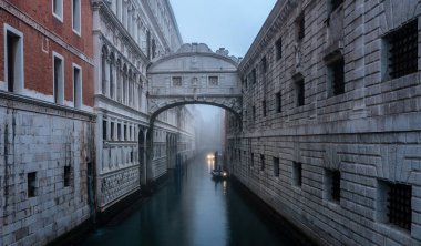 Morgengrauen Venedig içinde