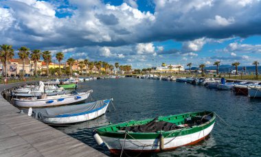 Figari içinde Fischerboote