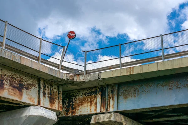 Puente de la autopista de Ailing en Cerdeña, Italia —  Fotos de Stock